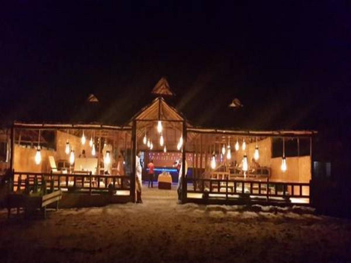 Sea Bird Beach Cafe & Cottages Morjim Eksteriør billede