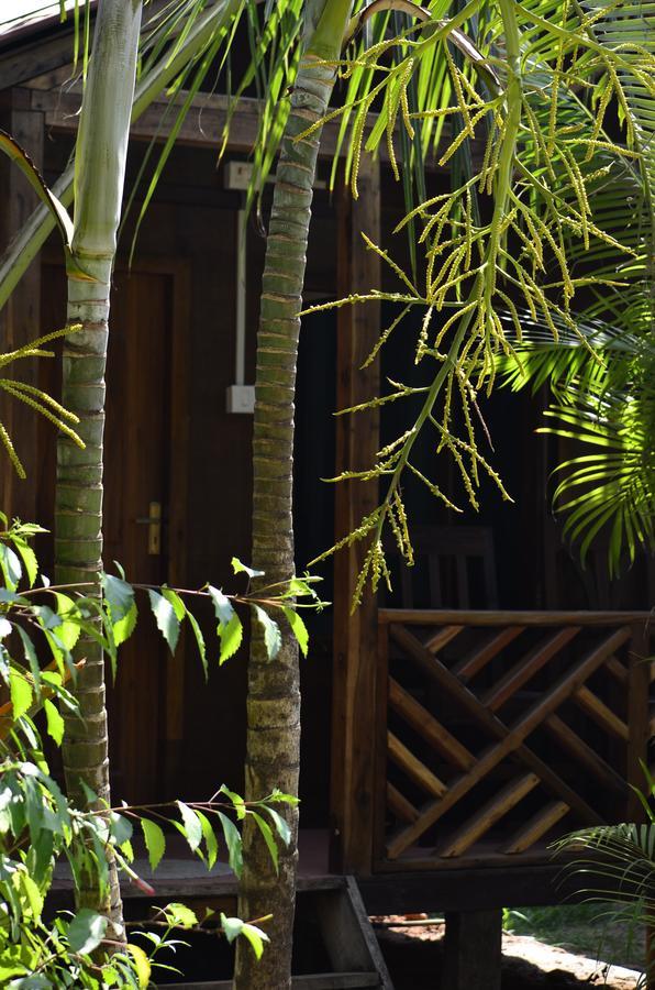 Sea Bird Beach Cafe & Cottages Morjim Eksteriør billede